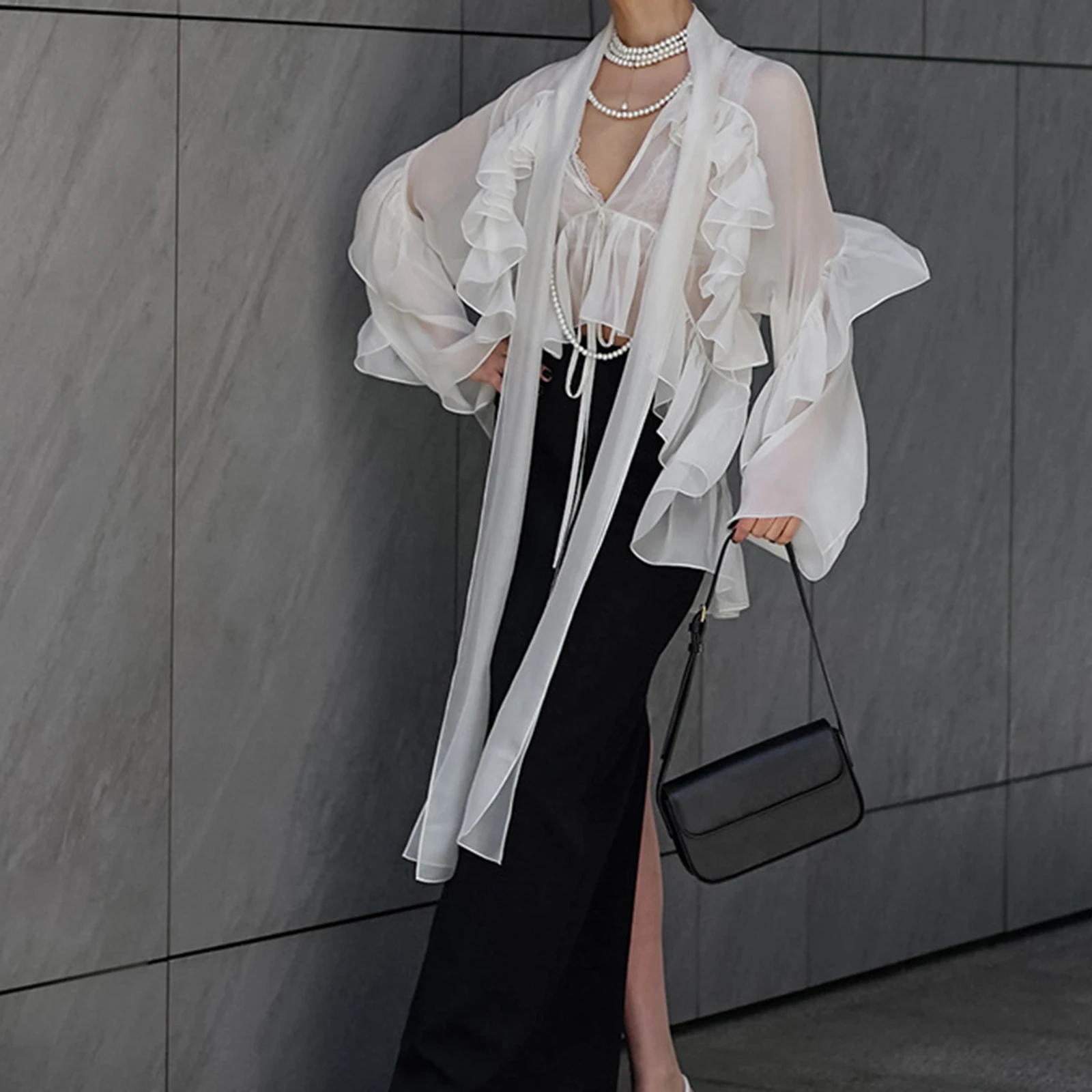 Women's V Neck Ruffle Tops Long Sleeve Solid Color Ruffle Loose Fit Shirts Sexy See Through Sheer Blouses Y2k Clubwear
Women's V Neck Ruffle Tops Long Sleeve Solid Color Ruffle Loose Fit Shirts Sexy See Through Sheer Blouses Y2k Clubwear