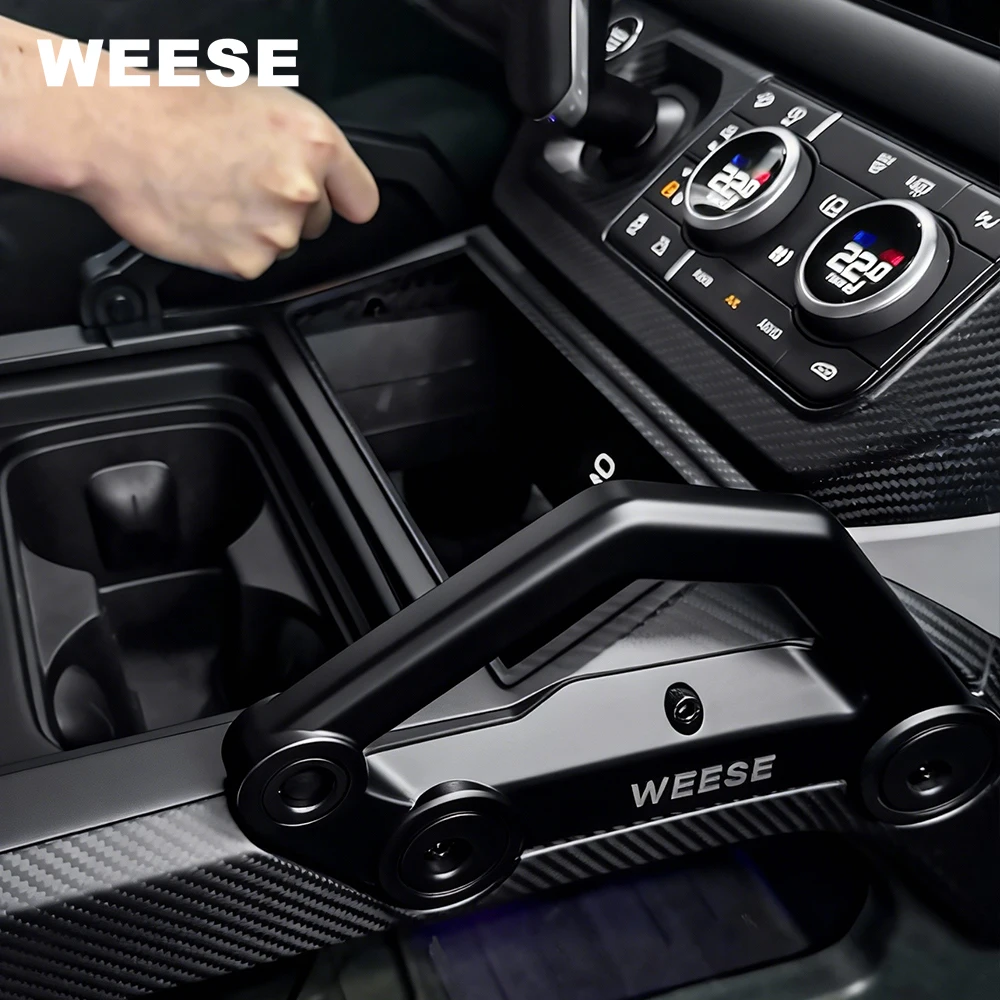 WEESE Dry Carbon & Aluminum Center Armrest – Extended Grab Handle, Bolt-On for Land Rover Defender 90/110/130 (2020-2026)
WEESE Dry Carbon & Aluminum Center Armrest – Extended Grab Handle, Bolt-On for Land Rover Defender 90/110/130 (2020-2026)