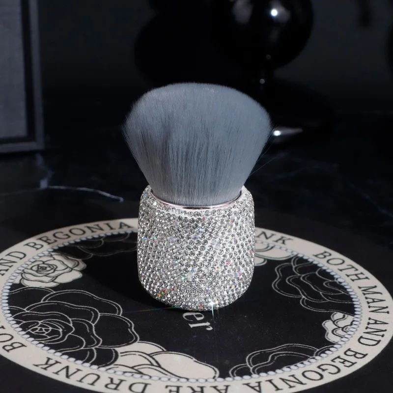 High Appearance Level Diamond-encrusted Mini Makeup Brush, Soft And Fluffy Setting Brush, Honey Powder And Dot Color Brush
High Appearance Level Diamond-encrusted Mini Makeup Brush, Soft And Fluffy Setting Brush, Honey Powder And Dot Color Brush
