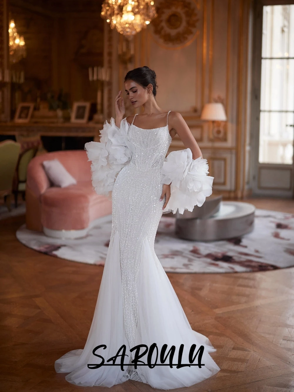 2026 Shimmering Mermaid Tulle Wedding Dress With Flowered Cape Elegant Stunning Square Neckline Customized Bridal Gown For Women
2026 Shimmering Mermaid Tulle Wedding Dress With Flowered Cape Elegant Stunning Square Neckline Customized Bridal Gown For Women