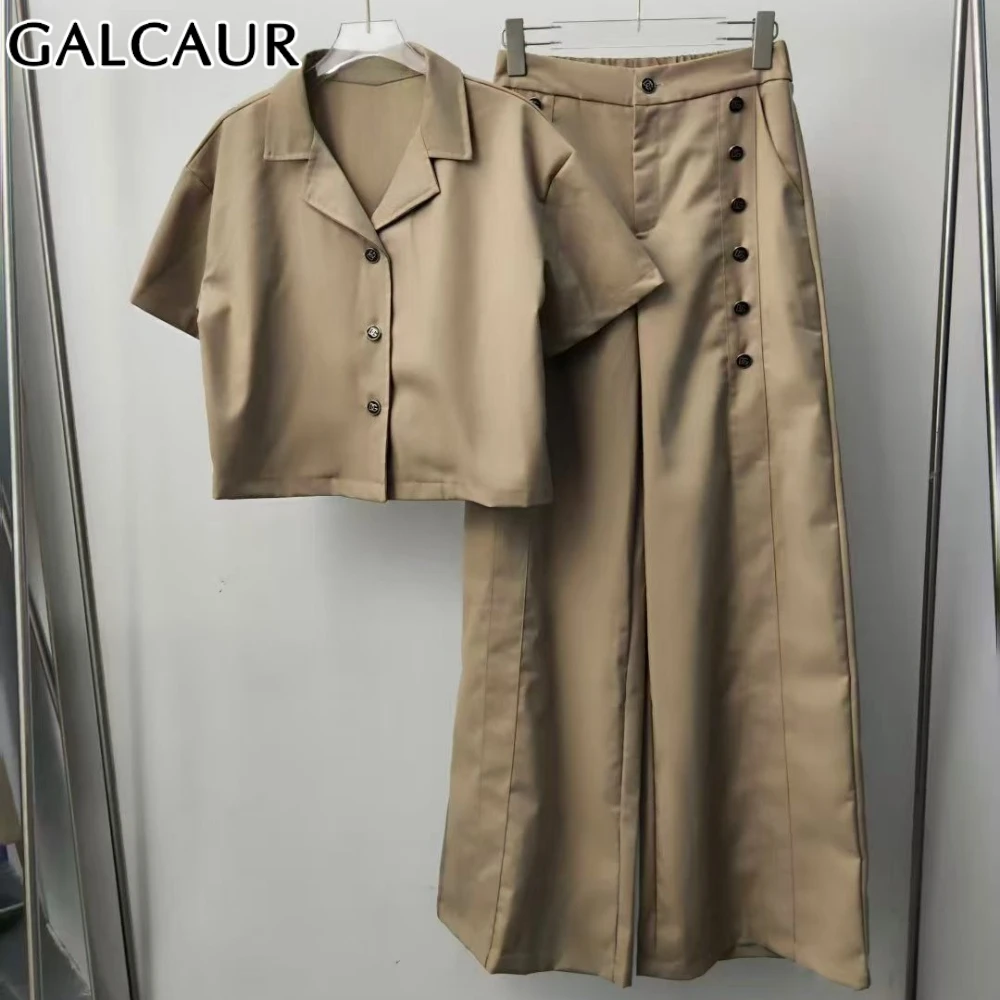 GALCAUR Solid Loose Spliced Buttons Two Piece Sets for Women Lapel Short Top Patchwork Pockets Pant Set Female Fashion New Style
GALCAUR Solid Loose Spliced Buttons Two Piece Sets for Women Lapel Short Top Patchwork Pockets Pant Set Female Fashion New Style