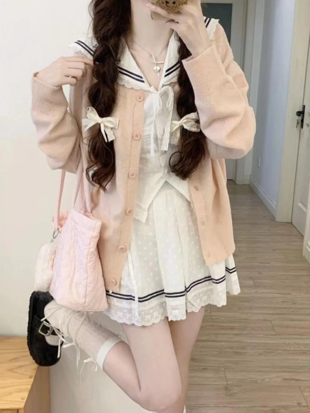 Pink Knitted Cardigan 2024 New Autumn Winter Outerwear Sweet Style Slimming Embroidered Women's Jacket V-Neck Long Sleeve
Pink Knitted Cardigan 2024 New Autumn Winter Outerwear Sweet Style Slimming Embroidered Women's Jacket V-Neck Long Sleeve