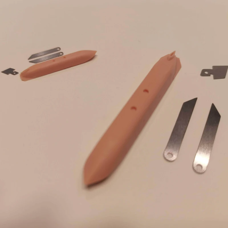 1 комплект, масштаб 1/144, модель дальнобойного скрытного противокорабельного крейсерского ракетного комплекса AGM-158 LRASM для миниатюрных авиамоделей и диорам военных кораблей
1 комплект, масштаб 1/144, модель дальнобойного скрытного противокорабельного крейсерского ракетного комплекса AGM-158 LRASM для миниатюрных авиамоделей и диорам военных кораблей