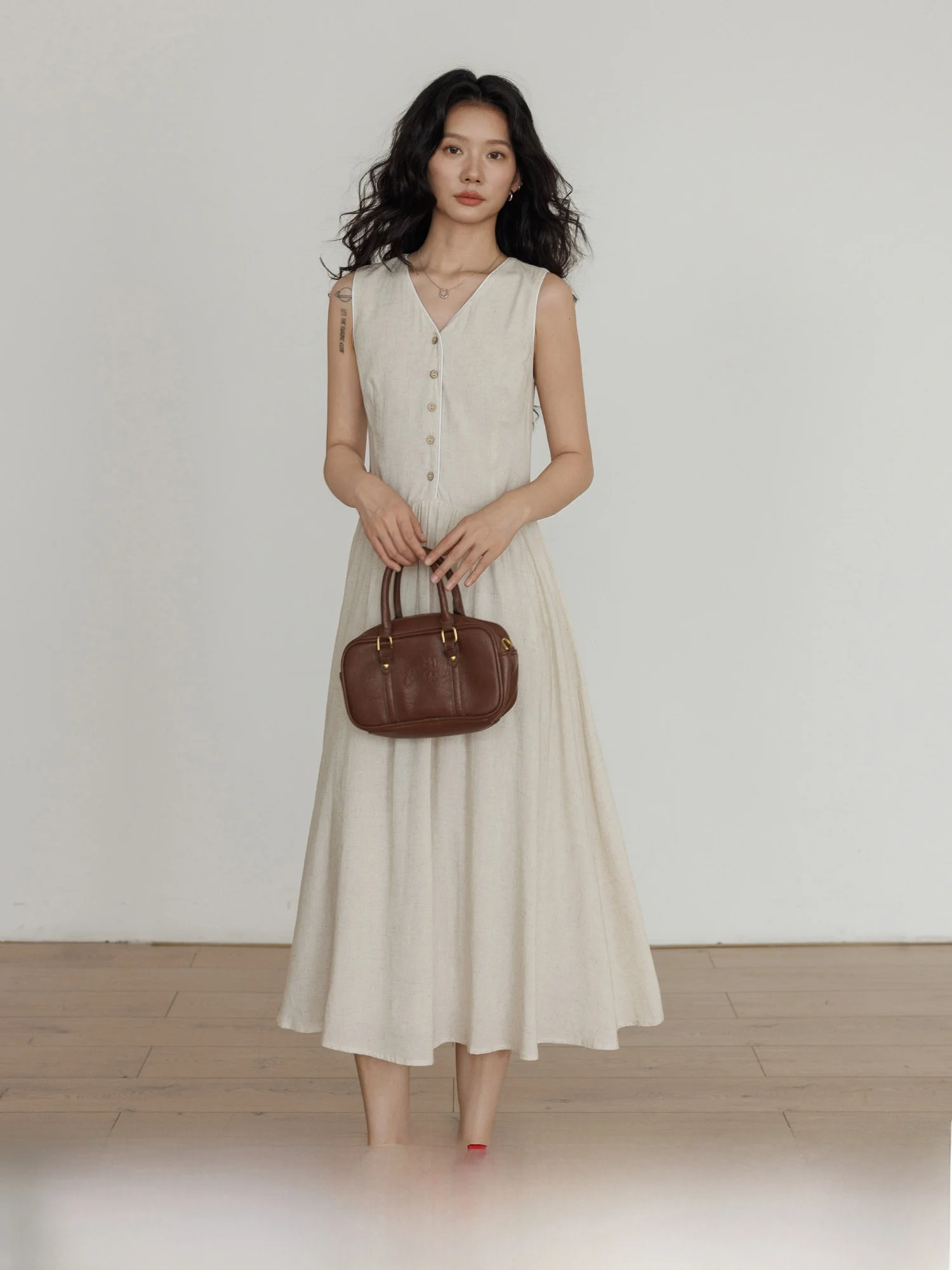 Vastand Summer V-Ne Vest Dr Women's Svel Casual Vaion Sle Long Dr Glue Fiber High Waist A-Line Skirt
Vastand Summer V-Ne Vest Dr Women's Svel Casual Vaion Sle Long Dr Glue Fiber High Waist A-Line Skirt