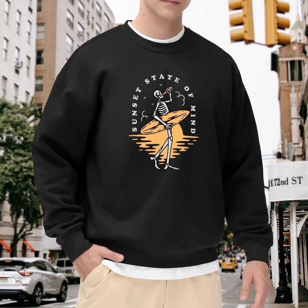 Men's Black Crew Neck Pullover Sweatshirt, Loose Casual Street Style, Skull Surfing Print Top, Everyday Trendy Versatile Comfortable Style
Men's Black Crew Neck Pullover Sweatshirt, Loose Casual Street Style, Skull Surfing Print Top, Everyday Trendy Versatile Comfortable Style
