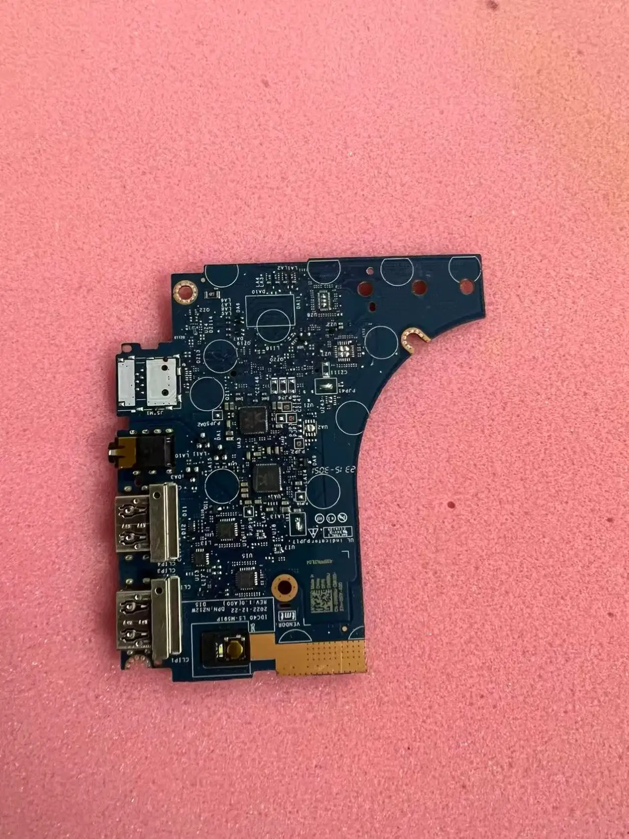 LS-M591P 0VN5NJ for Dell Latitude 7440 USB board, audio board, switch board, brand new
LS-M591P 0VN5NJ for Dell Latitude 7440 USB board, audio board, switch board, brand new