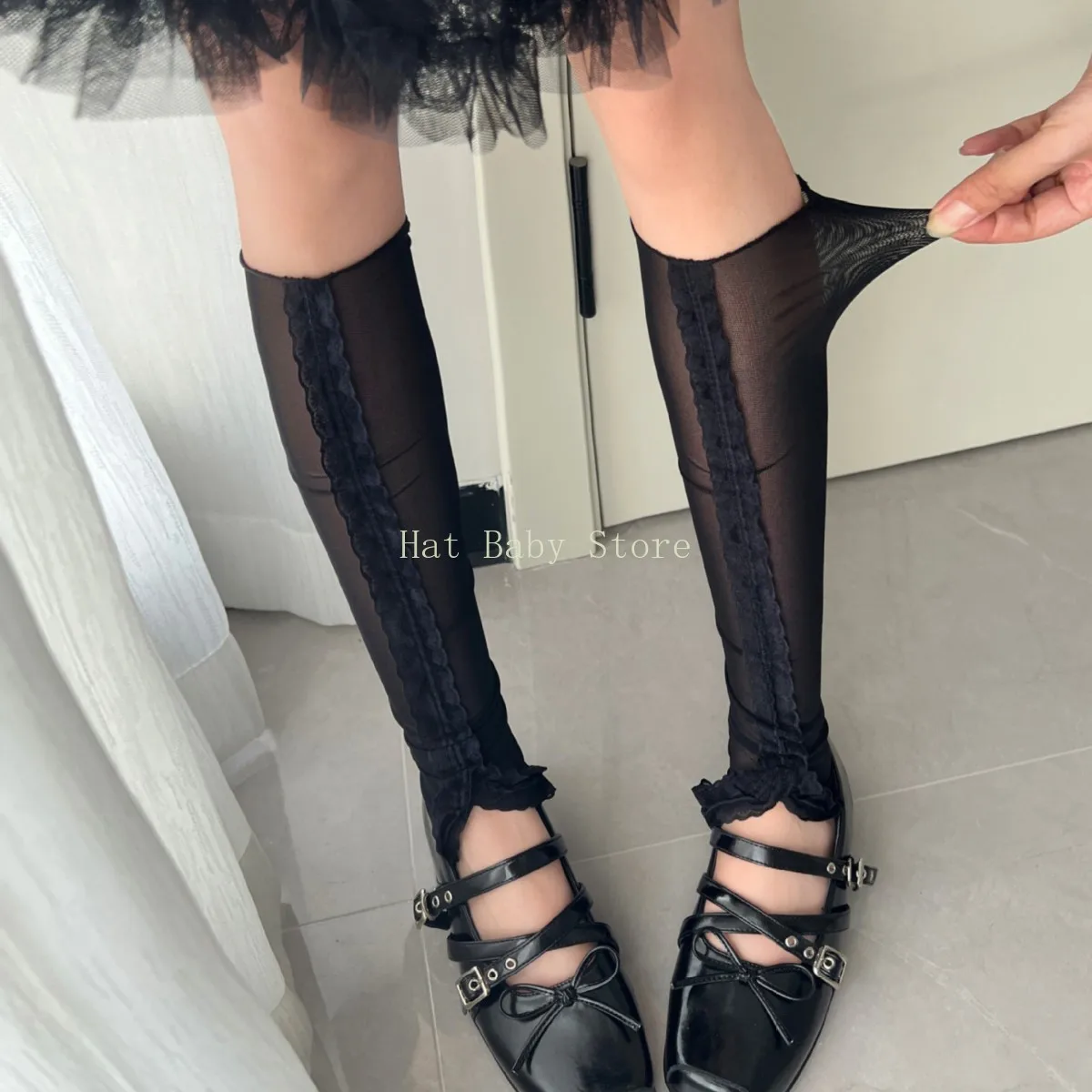 Retro French Split Lace Trim Lolita Socks for Women Pile Socks Leg Warmers Ballet Style Calf Leg Cover Sweet Long Socks
Retro French Split Lace Trim Lolita Socks for Women Pile Socks Leg Warmers Ballet Style Calf Leg Cover Sweet Long Socks