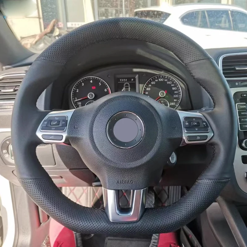 Кожаный чехол на руль для Volkswagen Golf 6 GTI MK6, VW Polo GTI, Scirocco R, Passat CC R-Line 2010, аксессуар для интерьера автомобиля
Кожаный чехол на руль для Volkswagen Golf 6 GTI MK6, VW Polo GTI, Scirocco R, Passat CC R-Line 2010, аксессуар для интерьера автомобиля