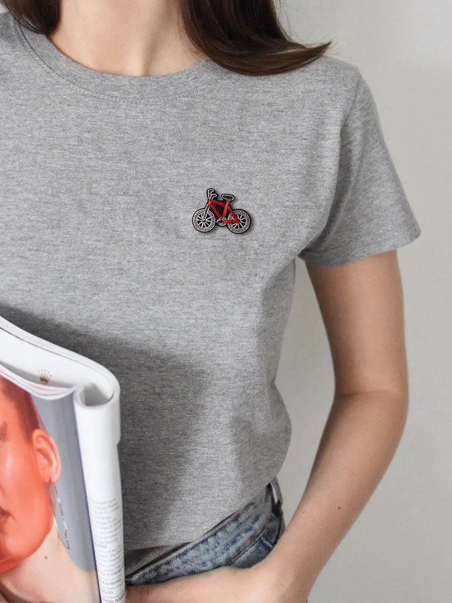 Latest niche designs, light luxury bicycle badges, decorations for clothes, bags, and hats, handmade embroidered brooches
Latest niche designs, light luxury bicycle badges, decorations for clothes, bags, and hats, handmade embroidered brooches