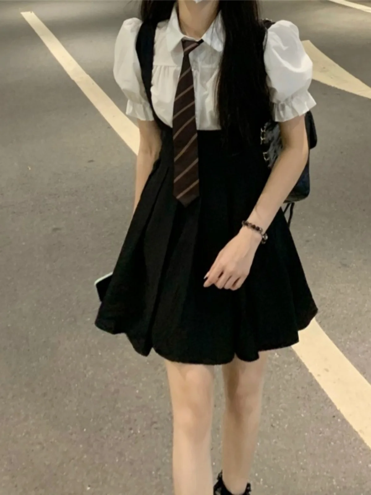 Американский колледж Sle Dr And Tie Set Summer New orm Bla Dr Spicy Girl Salt System Женский комплект из двух предметов
Американский колледж Sle Dr And Tie Set Summer New orm Bla Dr Spicy Girl Salt System Женский комплект из двух предметов