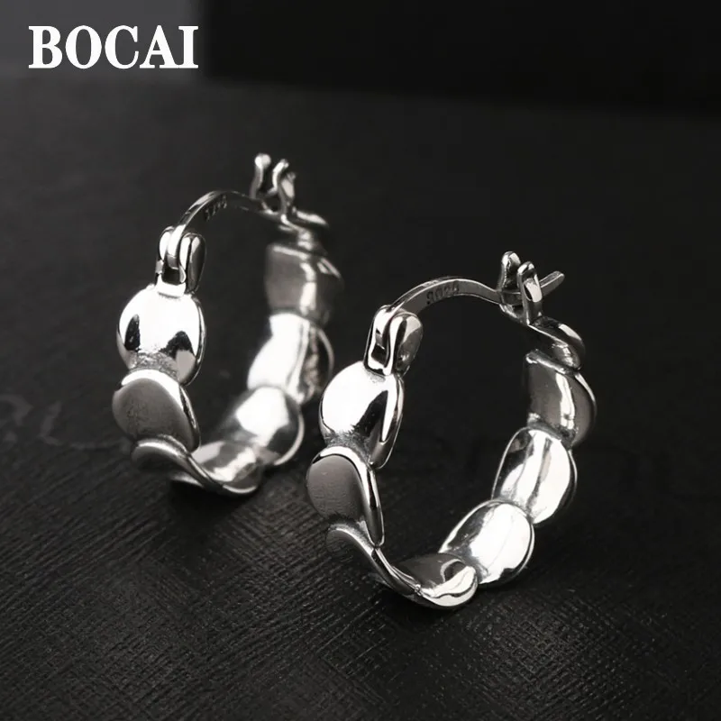 Новинка 100% г., ювелирные изделия BOCAI из чистого серебра пробы, Модные Простые индивидуальные дизайнерские женские серьги в виде рыбьей чешуи
Новинка 100% г., ювелирные изделия BOCAI из чистого серебра пробы, Модные Простые индивидуальные дизайнерские женские серьги в виде рыбьей чешуи