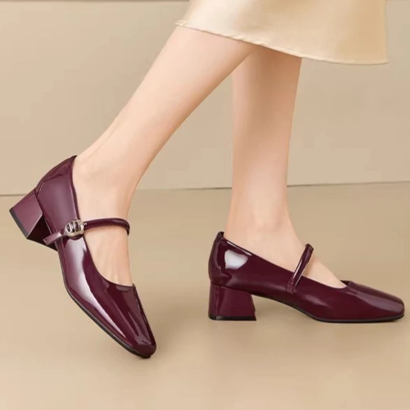 Spring Heel Wide Strap Women's Shoes Slip-On Casual Style Comfortable Leather Fashion Retro French Style
Spring Heel Wide Strap Women's Shoes Slip-On Casual Style Comfortable Leather Fashion Retro French Style