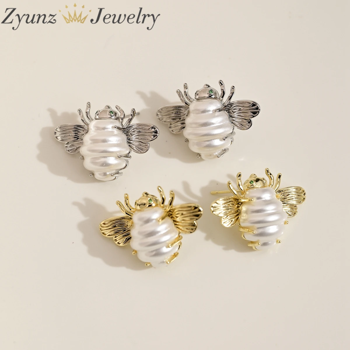5 Pairs, Vintage Fashion Shell Pearl Bee Earrings Insect Series Earrings Fashion Jewelry for Women
5 Pairs, Vintage Fashion Shell Pearl Bee Earrings Insect Series Earrings Fashion Jewelry for Women