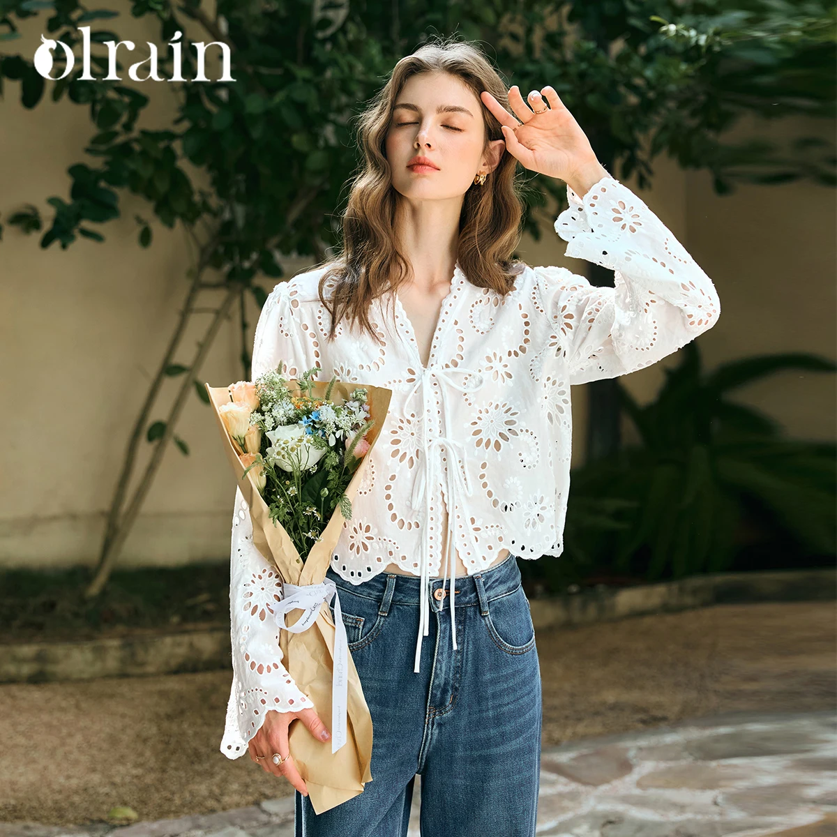 OLrain Milk White Chiffon Shirt Women's Spring 2025 New Hollow Lace Long-Sleeved Shirt N57CX93998
OLrain Milk White Chiffon Shirt Women's Spring 2025 New Hollow Lace Long-Sleeved Shirt N57CX93998