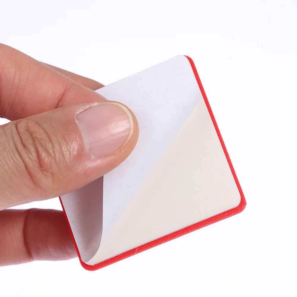 2Pcs Wall Mounted Badminton Racket Wall Rack Punch-Free Plastic Badminton Rackets Holder Stable Self-adhesive Rackets Wall Hook