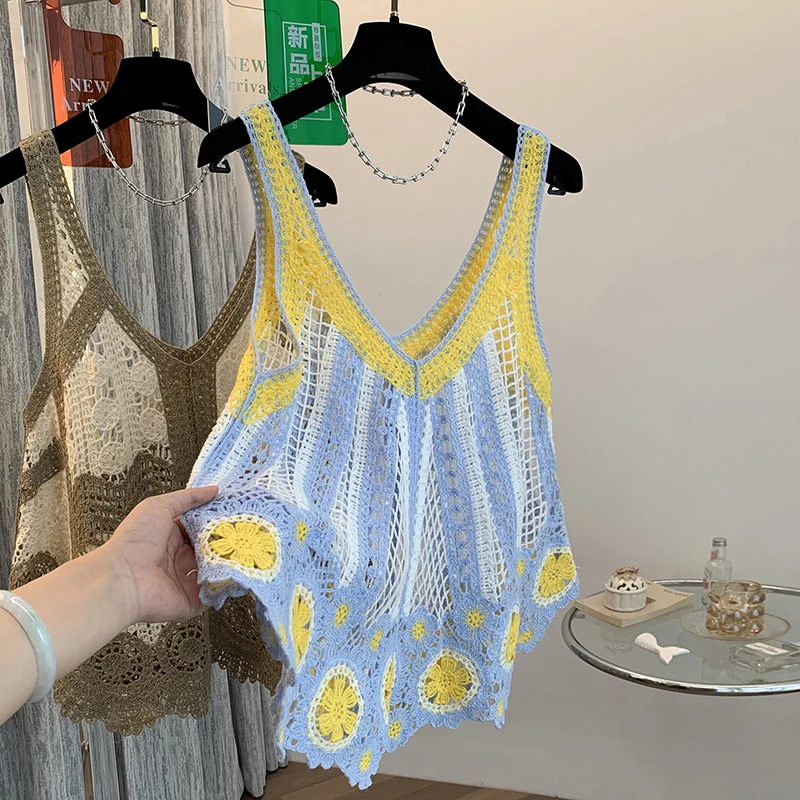 Summer Freshness 2026 New Hollow out Hook Flower Design Age-Defying Tummy Covering plus Size Women's Camisole Top
Summer Freshness 2026 New Hollow out Hook Flower Design Age-Defying Tummy Covering plus Size Women's Camisole Top