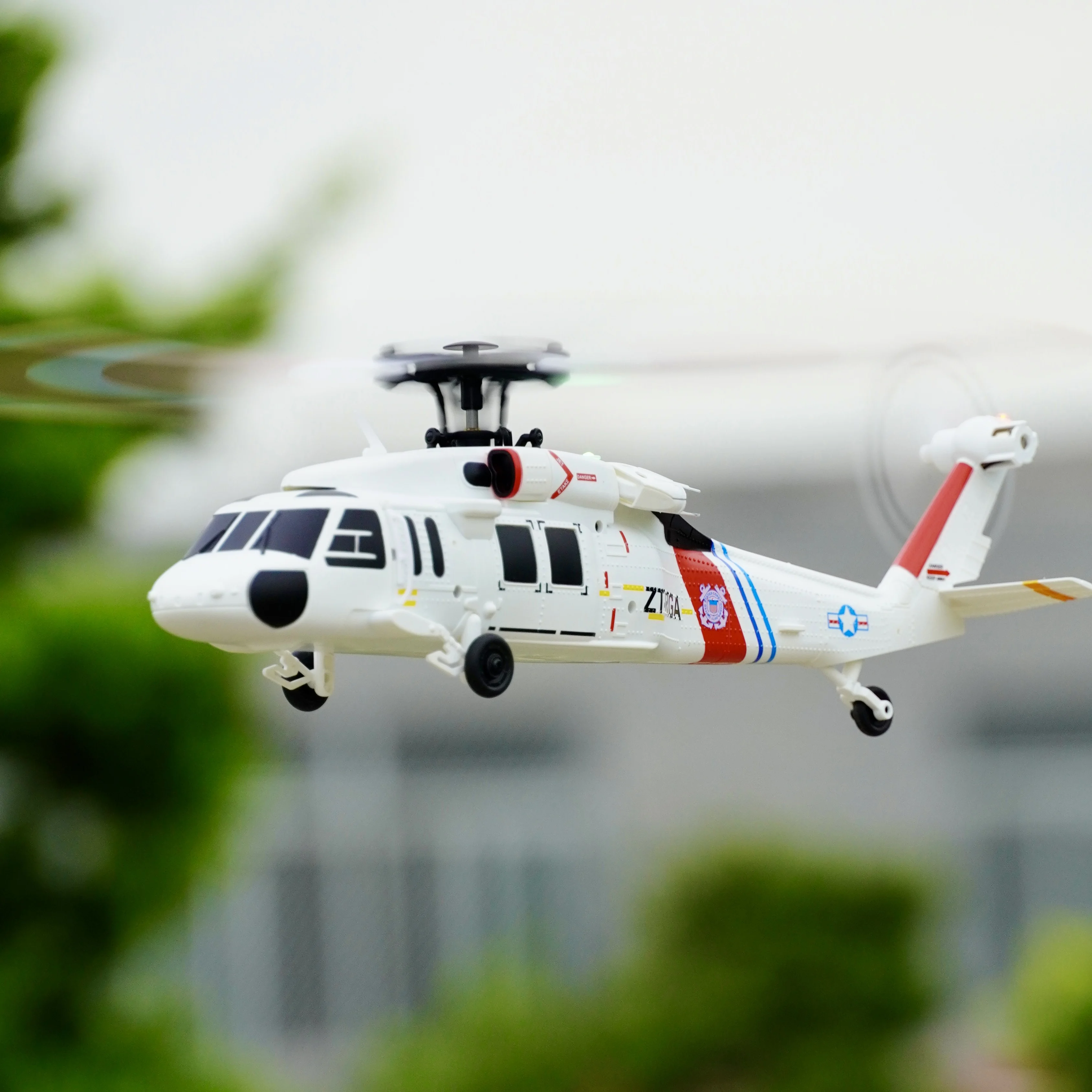 Wltoys K270 Rc Helicopter Brushless Black Hawk UH-60L Optical Flow 4-channels Fixed Height with 6-axis Gyro Rc Airplane Toy Gift
Wltoys K270 Rc Helicopter Brushless Black Hawk UH-60L Optical Flow 4-channels Fixed Height with 6-axis Gyro Rc Airplane Toy Gift