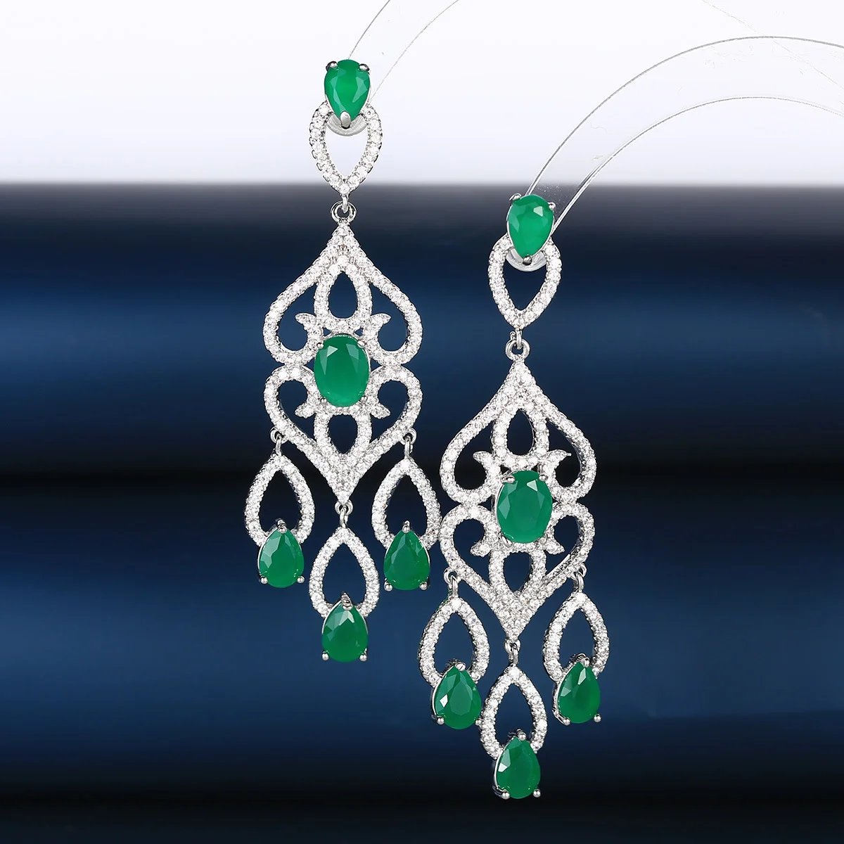 Серьги-подвески из серебра 925 пробы с винтажными зелеными камнями, роскошные, в стиле люкс, элегантные свадебные украшения для женщин, подарок
Серьги-подвески из серебра 925 пробы с винтажными зелеными камнями, роскошные, в стиле люкс, элегантные свадебные украшения для женщин, подарок