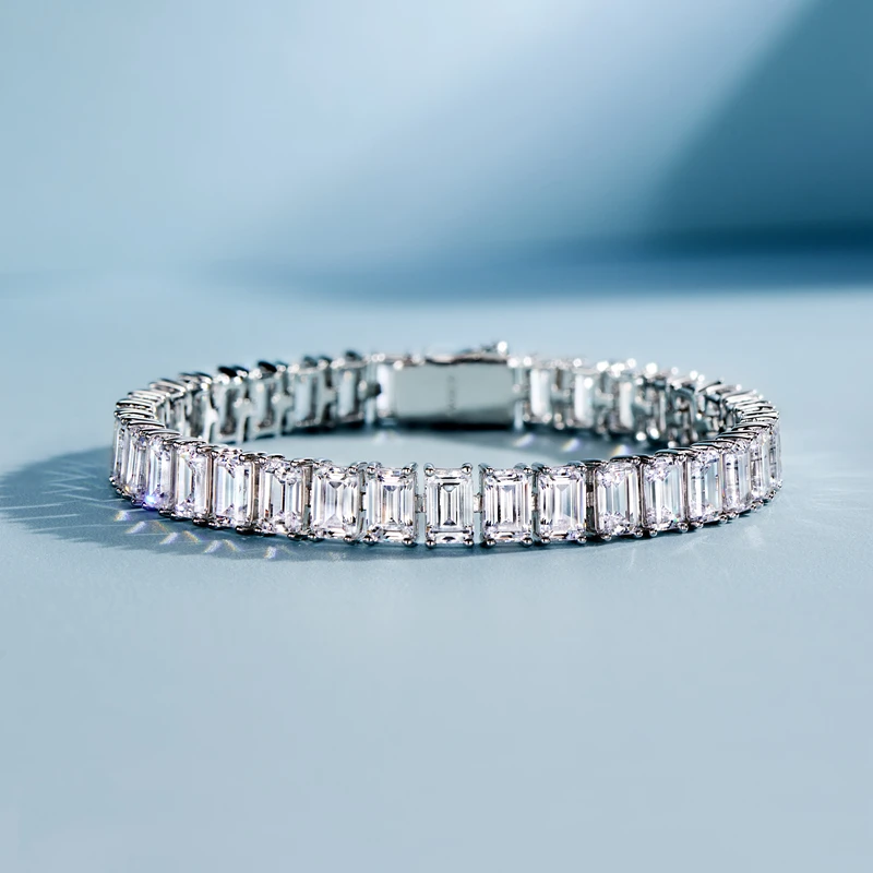 Fine Sterling Silver 925 18k Gold Plated Bracelet Emerald Cut Cubic Zirconia Tennis Bracelet
Fine Sterling Silver 925 18k Gold Plated Bracelet Emerald Cut Cubic Zirconia Tennis Bracelet