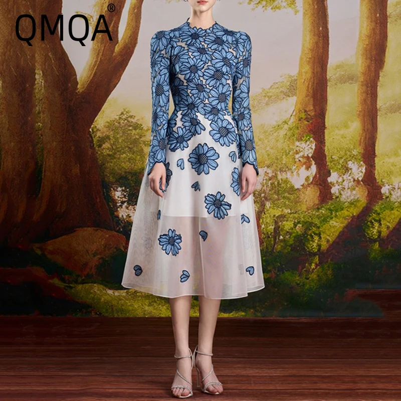 QMQA Fashion Women's Elegant Dress Floral Embroidery O-neck Gauze A-line Pleated Evening Party Dresses 2025 Spring New QM170
QMQA Fashion Women's Elegant Dress Floral Embroidery O-neck Gauze A-line Pleated Evening Party Dresses 2025 Spring New QM170