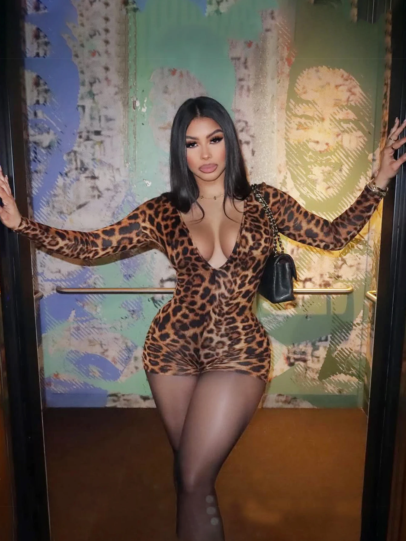 Dulzura Autumn Fashion Sexy V-Neck Long Sleeve Leopard Bodycon jumpsuit Women'S Casual Elegant Romper Party Club Street Clothes
Dulzura Autumn Fashion Sexy V-Neck Long Sleeve Leopard Bodycon jumpsuit Women'S Casual Elegant Romper Party Club Street Clothes