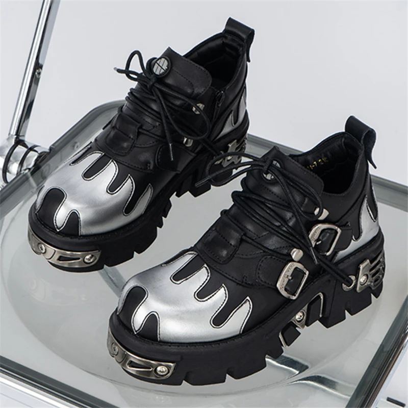 Flame Embroidered Leather Lovers Shoes Thick Sole Women Platform Pumps Retro Gothic Men Leather Shoes Chunky Heel Black Creepers
Flame Embroidered Leather Lovers Shoes Thick Sole Women Platform Pumps Retro Gothic Men Leather Shoes Chunky Heel Black Creepers