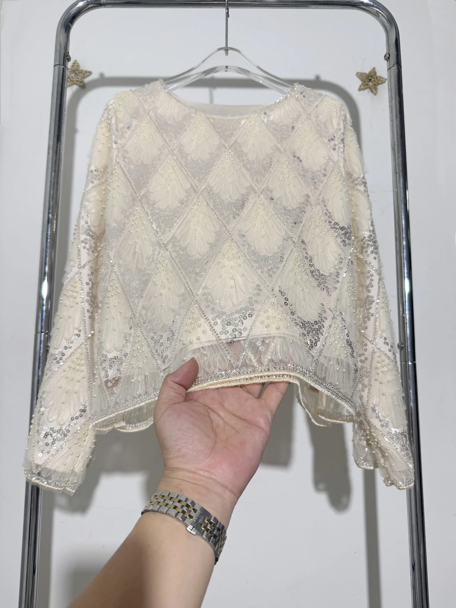 Новый гламурный кружевной женский топ с блестками, блестящий жемчужный бисер, сетка, вышивка, вечерние блузка с круглым вырезом, пуловер с длинными рукавами, рубашка, трикотаж
Новый гламурный кружевной женский топ с блестками, блестящий жемчужный бисер, сетка, вышивка, вечерние блузка с круглым вырезом, пуловер с длинными рукавами, рубашка, трикотаж