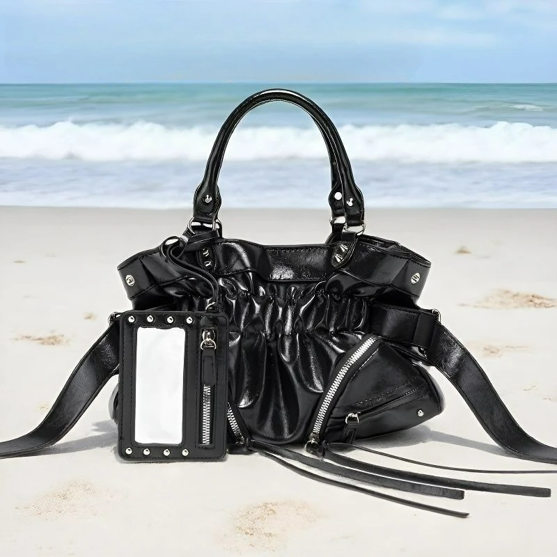 2026 New Retro-style Rivet Pleated Large Capacity Handbag, A Versatile and Casual Single-shoulder Crossbody Bag for Ladies.
2026 New Retro-style Rivet Pleated Large Capacity Handbag, A Versatile and Casual Single-shoulder Crossbody Bag for Ladies.