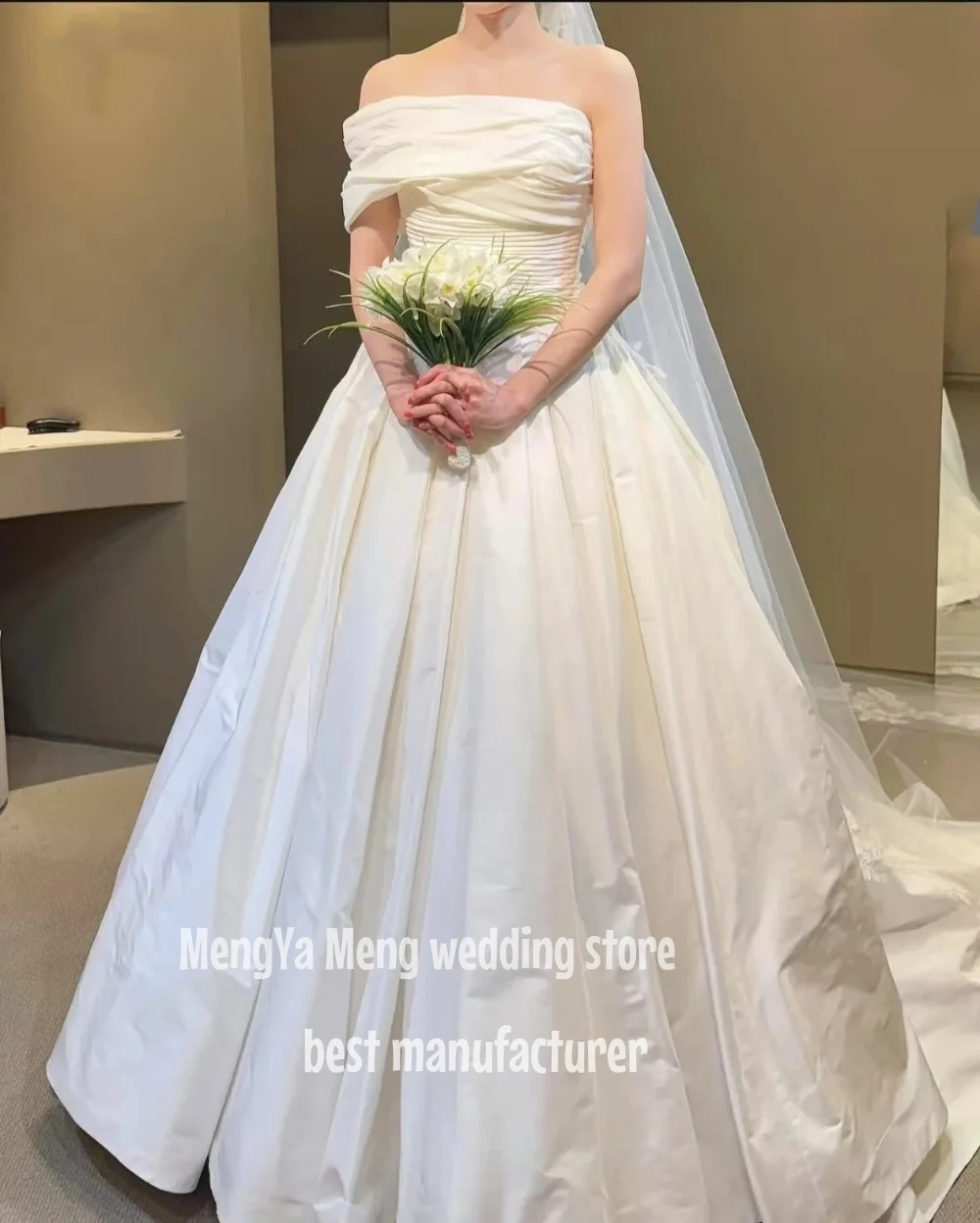 ZHUISHU New Elegant Korean Wedding Dresses One Shoulder A Line Bridal Gown Customized Simple Wedding Snap Dresses Party Gown
ZHUISHU New Elegant Korean Wedding Dresses One Shoulder A Line Bridal Gown Customized Simple Wedding Snap Dresses Party Gown