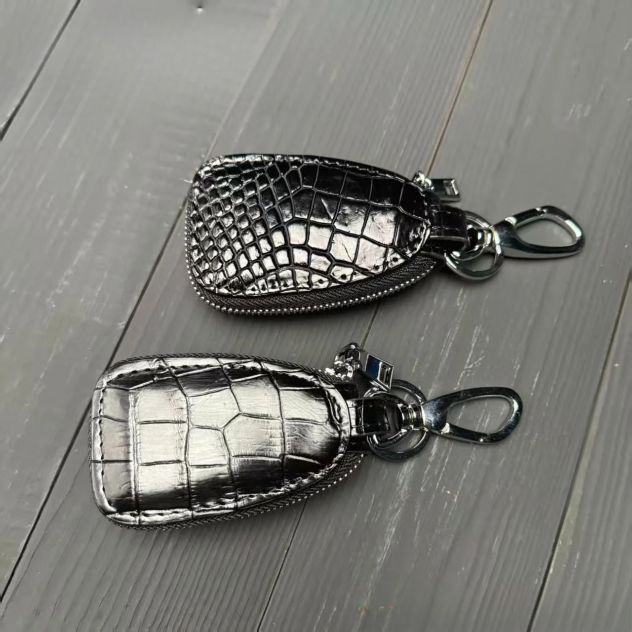 2026 Fashion Crocodile Genuine Leather Men Women Car Key Wallet Multi Function Key Case Female Male Zipper Housekeeper Holders
2026 Fashion Crocodile Genuine Leather Men Women Car Key Wallet Multi Function Key Case Female Male Zipper Housekeeper Holders