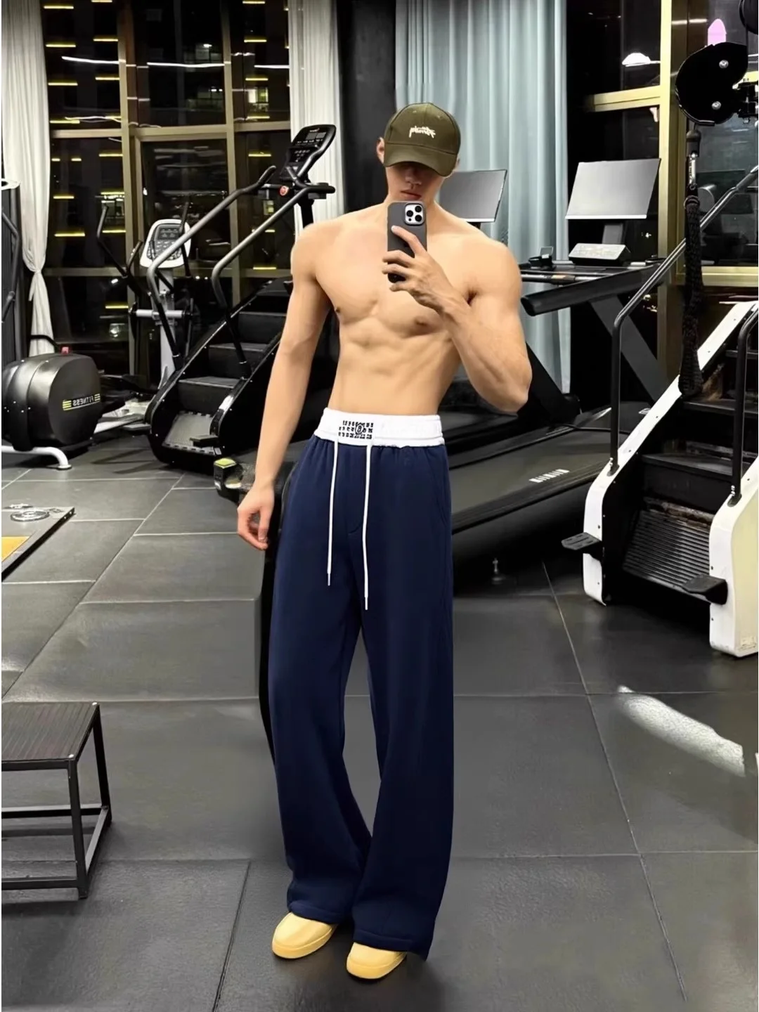 DMINOS Men's Fitn Sweatpants Loose Casual Drapey Straight Leg Pants American Sle Knife ape Embroidery Sport Trousers
DMINOS Men's Fitn Sweatpants Loose Casual Drapey Straight Leg Pants American Sle Knife ape Embroidery Sport Trousers