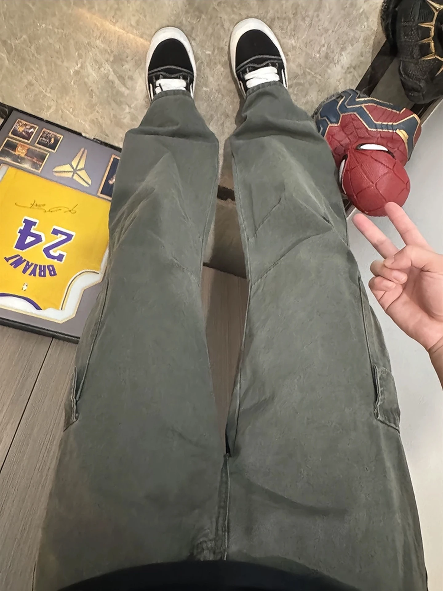 Мужские джинсы-брюки в стиле милитари, из хлопка, в американском ретро-стиле, с широкими штанинами, зауженные к низу, из денима Cleanfit Micro Flare
Мужские джинсы-брюки в стиле милитари, из хлопка, в американском ретро-стиле, с широкими штанинами, зауженные к низу, из денима Cleanfit Micro Flare