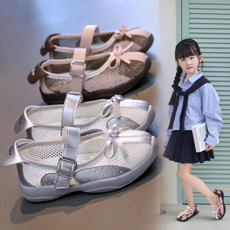 Детская повседневная обувь, новинка лета 2023 года, стильные дышащие туфли с сеткой для девочек, модные сандалии принцессы Мэри Джейн с бантом
Детская повседневная обувь, новинка лета 2023 года, стильные дышащие туфли с сеткой для девочек, модные сандалии принцессы Мэри Джейн с бантом