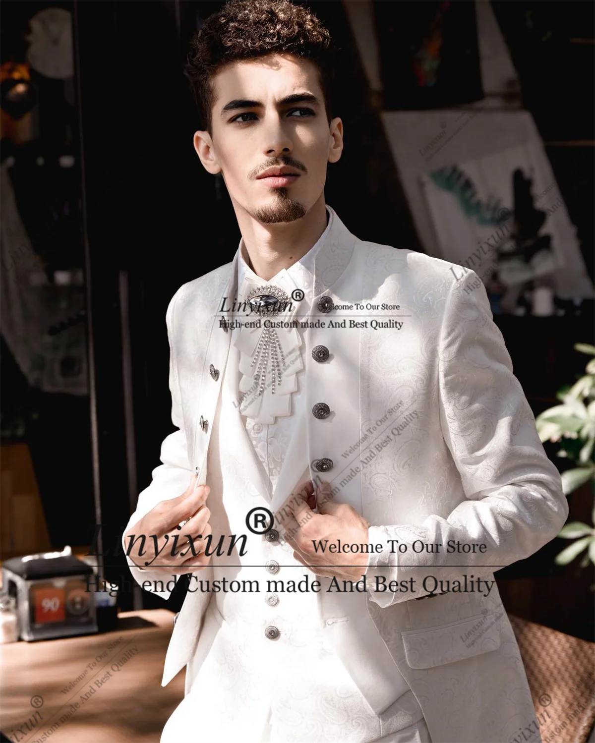 Elegent Italian Style Tuxedos Men Suits 3 Pieces Jacquard Wedding Groom Party Male Prom Blazers Slim Customized ropa hombre
Elegent Italian Style Tuxedos Men Suits 3 Pieces Jacquard Wedding Groom Party Male Prom Blazers Slim Customized ropa hombre