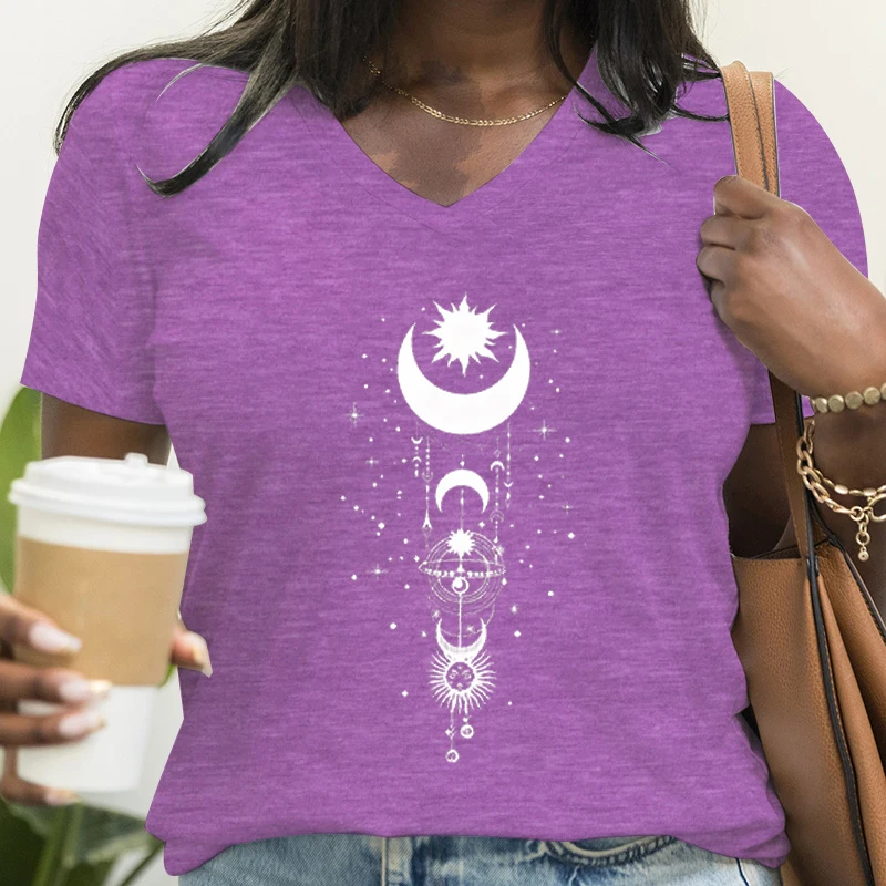 Moon Print T-shirts For Women Summer T-shirts V-Neck Short-sleeved T-shirts Fashion Moon Print T-shirt Graphic Tops
Moon Print T-shirts For Women Summer T-shirts V-Neck Short-sleeved T-shirts Fashion Moon Print T-shirt Graphic Tops