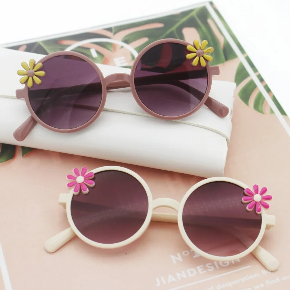Shades Flower Sunglasses Anti Radiation Glass Sun Protection Blocking Sunglasses Round Frame Eyewear Children Eyeglass Travel
Shades Flower Sunglasses Anti Radiation Glass Sun Protection Blocking Sunglasses Round Frame Eyewear Children Eyeglass Travel