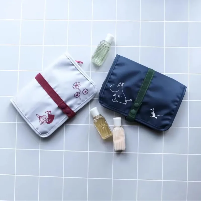 Kawaii Anime Moomins Series Creativity Toiletry Bag Cartoon Role Printing Pattern Portable Hangable Foldable Travel Storage Bag
Kawaii Anime Moomins Series Creativity Toiletry Bag Cartoon Role Printing Pattern Portable Hangable Foldable Travel Storage Bag