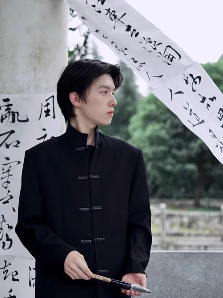 New Chinese Sle Bla Stand Collar Button up Men's Suit Jaet Traditional Tang Costume Modern Trendy Long Sve Casual Wear
New Chinese Sle Bla Stand Collar Button up Men's Suit Jaet Traditional Tang Costume Modern Trendy Long Sve Casual Wear