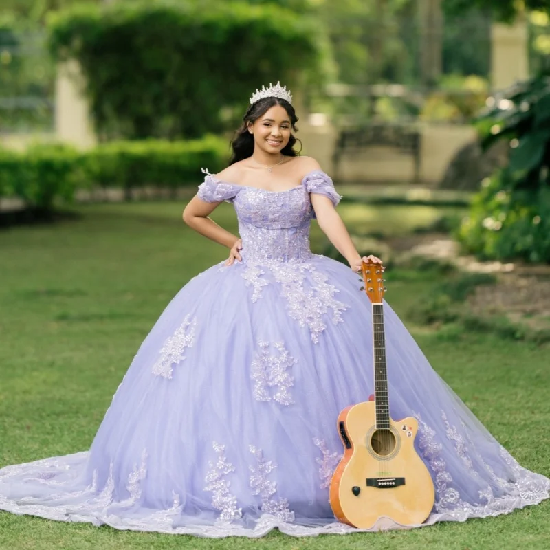 Simple Lavender Quinceanera Dress off-shoulder Glitter Decal Long tail Bow vestidos de 15 Quinceanera Customize
Simple Lavender Quinceanera Dress off-shoulder Glitter Decal Long tail Bow vestidos de 15 Quinceanera Customize