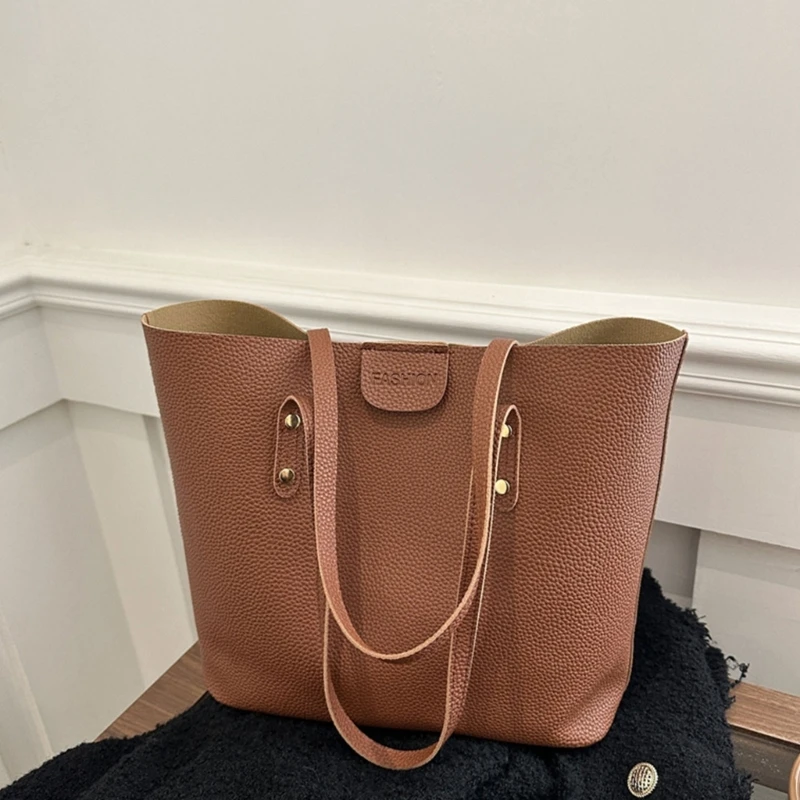PU Leather Handbag All-Matching Top Handle Bag Fashion Shoulder Bag Laptop Bag Large Capacity Commuting Bag for Women
PU Leather Handbag All-Matching Top Handle Bag Fashion Shoulder Bag Laptop Bag Large Capacity Commuting Bag for Women