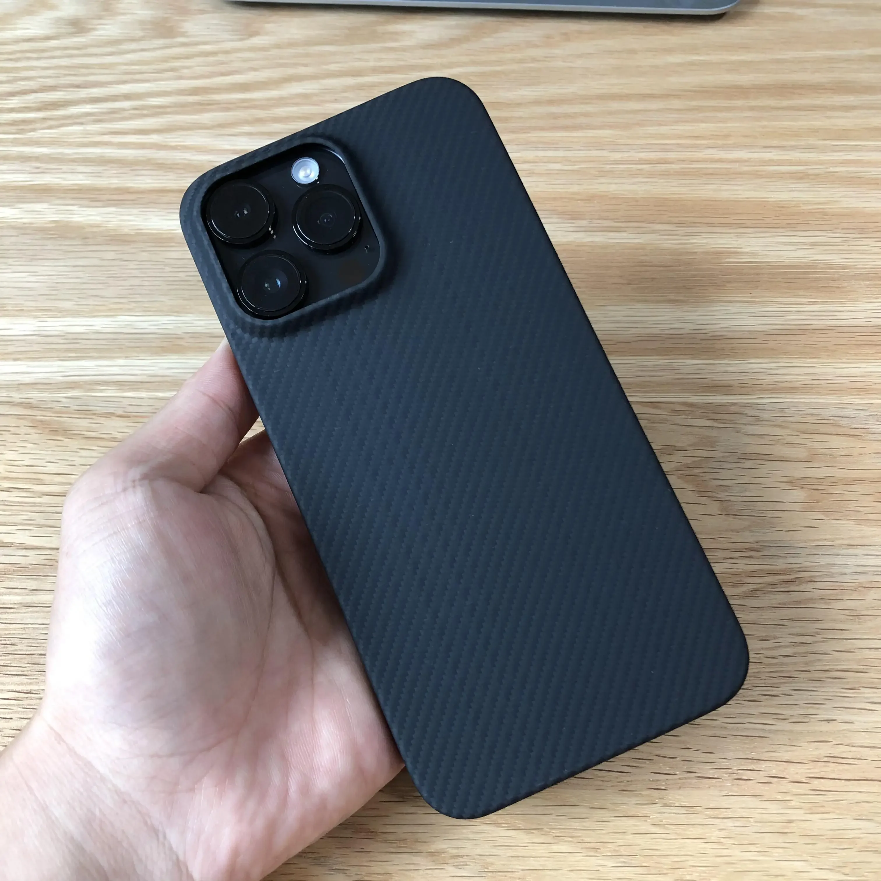 HKNA black case for Apple iPhone 14 Pro Max Kevlar Aramid Carbon Fiber Geometric Anti-Scratch lightweight Non-Slip Washable 02
HKNA black case for Apple iPhone 14 Pro Max Kevlar Aramid Carbon Fiber Geometric Anti-Scratch lightweight Non-Slip Washable 02