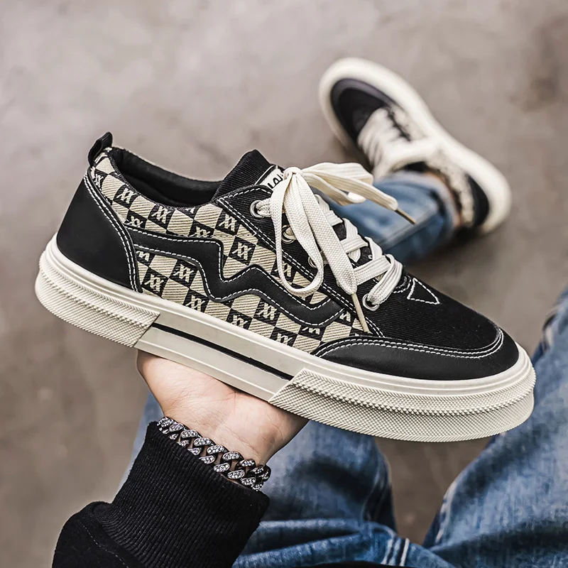 Lightweight Breathable Flat Man Sneakers 2025 Summer New Mens Casual Shoes Fashionable and Comfortable Rubber Sole Mens Footwear
Lightweight Breathable Flat Man Sneakers 2025 Summer New Mens Casual Shoes Fashionable and Comfortable Rubber Sole Mens Footwear