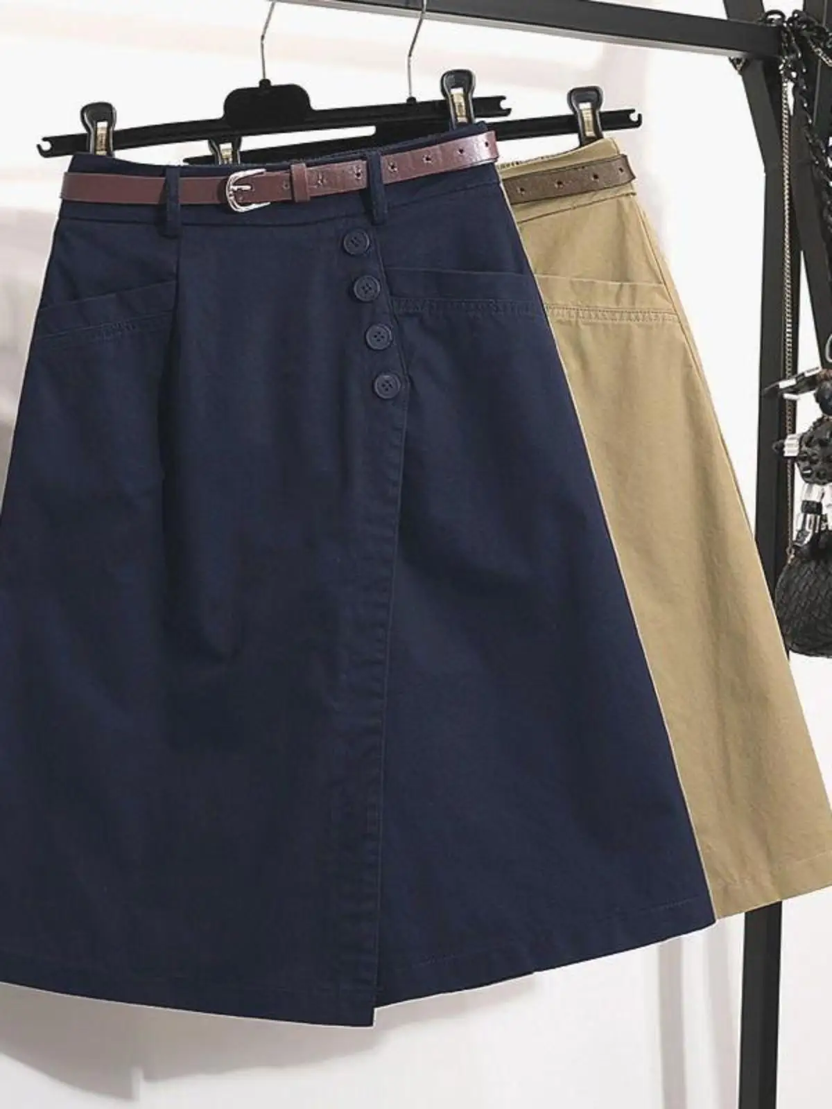 Slimming High Waist Elastic Casual Skirt for Women Summer 2024 Korean Style Half-length Cake Skirt with Pockets
Slimming High Waist Elastic Casual Skirt for Women Summer 2024 Korean Style Half-length Cake Skirt with Pockets