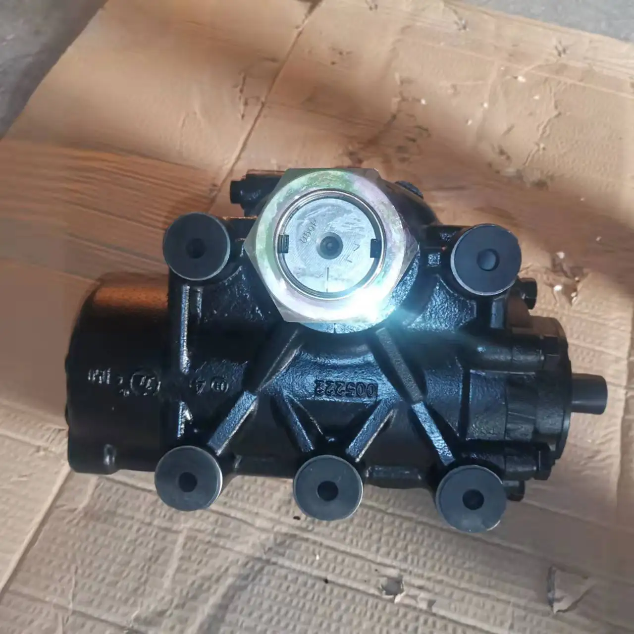 Заводская горячая распродажа, запчасти для грузовиков, насос гидроусилителя рулевого управления, рулевая коробка передач для Sinotruk
Заводская горячая распродажа, запчасти для грузовиков, насос гидроусилителя рулевого управления, рулевая коробка передач для Sinotruk