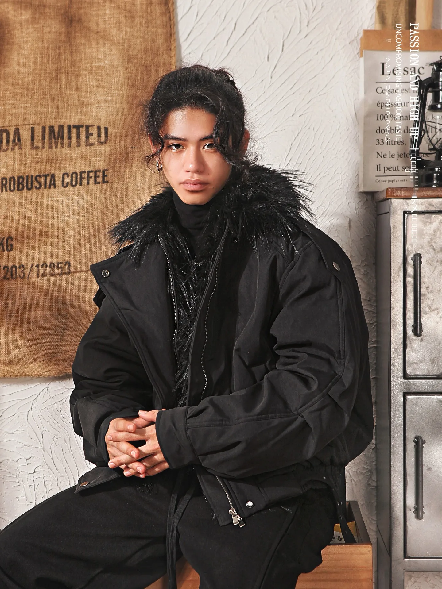 Утепленная хлопковая куртка мужская в стиле ретро с воротником из меха кролика, молодежная, модная, брендовая, зимняя верхняя одежда, теплая, на пушистой подкладке
Утепленная хлопковая куртка мужская в стиле ретро с воротником из меха кролика, молодежная, модная, брендовая, зимняя верхняя одежда, теплая, на пушистой подкладке