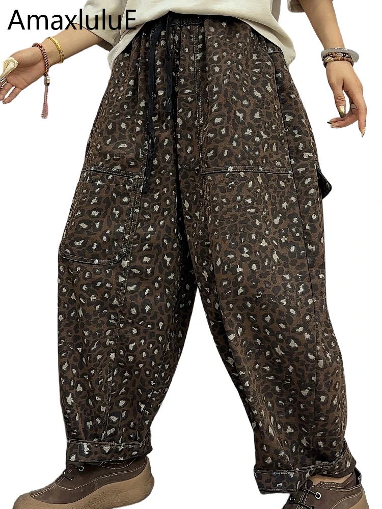 Amax LuluE, осенняя модная уличная одежда, женские джинсы с леопардовым принтом, свободные винтажные джинсовые брюки, женские классические повседневные шаровары
Amax LuluE, осенняя модная уличная одежда, женские джинсы с леопардовым принтом, свободные винтажные джинсовые брюки, женские классические повседневные шаровары