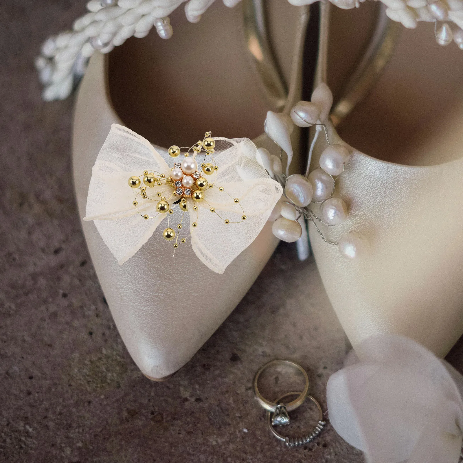 2Pcs Detachable Pearl Bowknot Mesh Shoe Clips Stylish Wedding Party Footwear Decorations for Women Bow Shoe Charms
2Pcs Detachable Pearl Bowknot Mesh Shoe Clips Stylish Wedding Party Footwear Decorations for Women Bow Shoe Charms