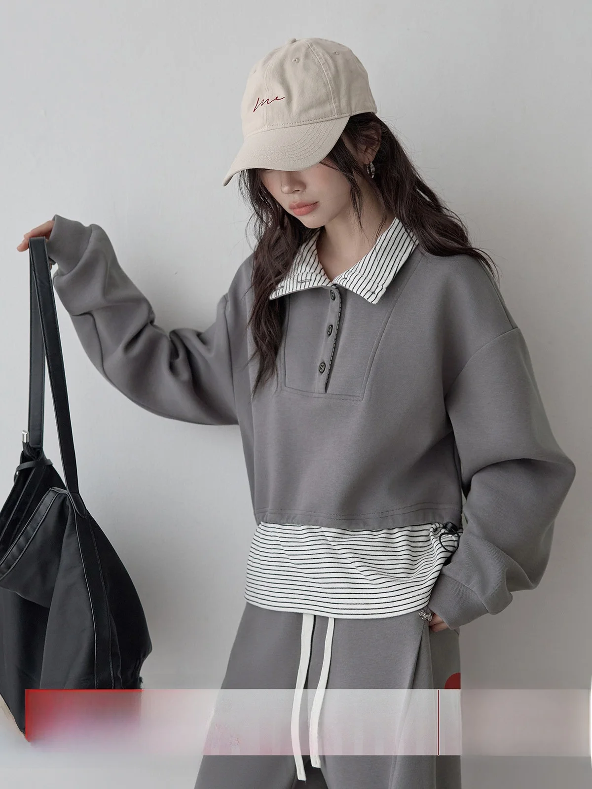 Casual Chic Thin Fleece Sweatshirt Fake Two-Piece Women's Spring New Style Versatile Loose Fit Korean Version Long Sleeve Shirt
Casual Chic Thin Fleece Sweatshirt Fake Two-Piece Women's Spring New Style Versatile Loose Fit Korean Version Long Sleeve Shirt