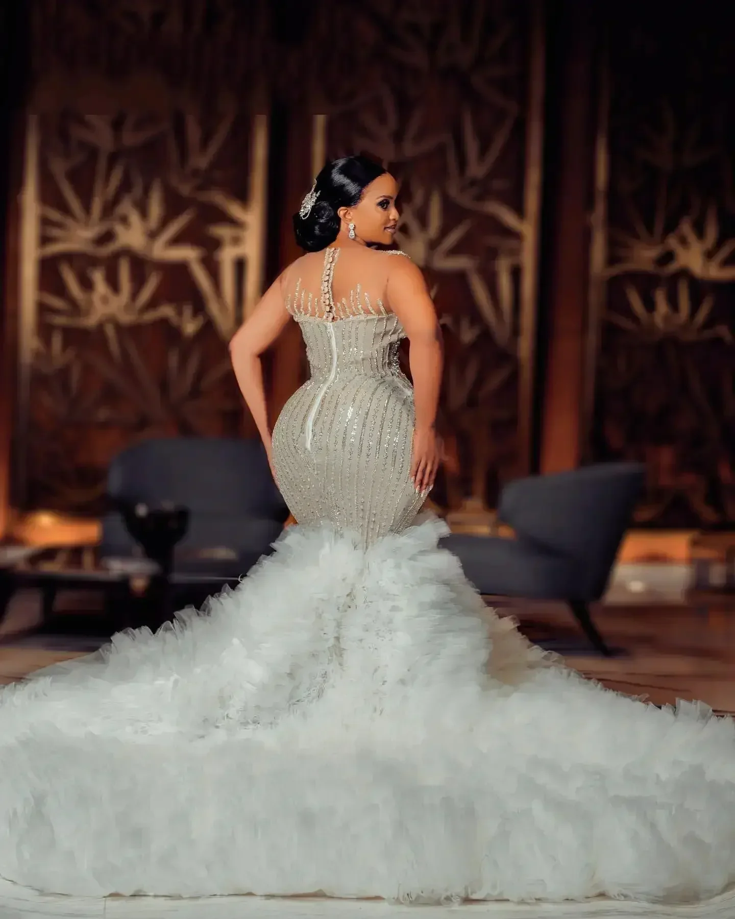 Роскошное свадебное платье русалки в арабском стиле Aso Ebi размера плюс цвета слоновой кости по индивидуальному заказу, расшитое бисером, кристаллами, ярусами, тюлевое свадебное платье
Роскошное свадебное платье русалки в арабском стиле Aso Ebi размера плюс цвета слоновой кости по индивидуальному заказу, расшитое бисером, кристаллами, ярусами, тюлевое свадебное платье