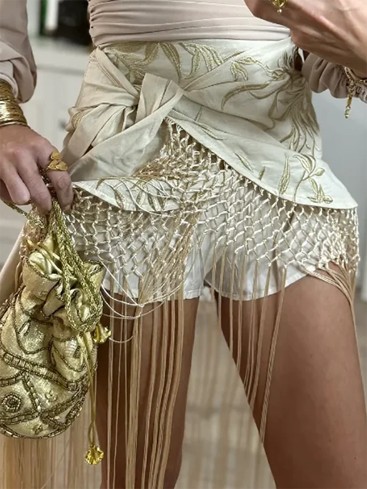 2025 Spring High Waist Lace-up Slim Short Skirt Women Fashion Embroidery Flower Tassel Skirts Summer Elegant Holiday Beach Skirt
2025 Spring High Waist Lace-up Slim Short Skirt Women Fashion Embroidery Flower Tassel Skirts Summer Elegant Holiday Beach Skirt